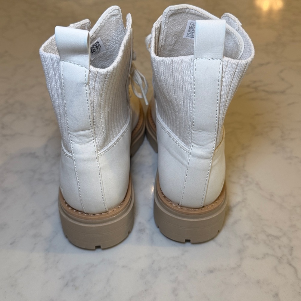 Toms Women's Ionie Lace Up Lug Boots Size 6.5 - Picture 6 of 9